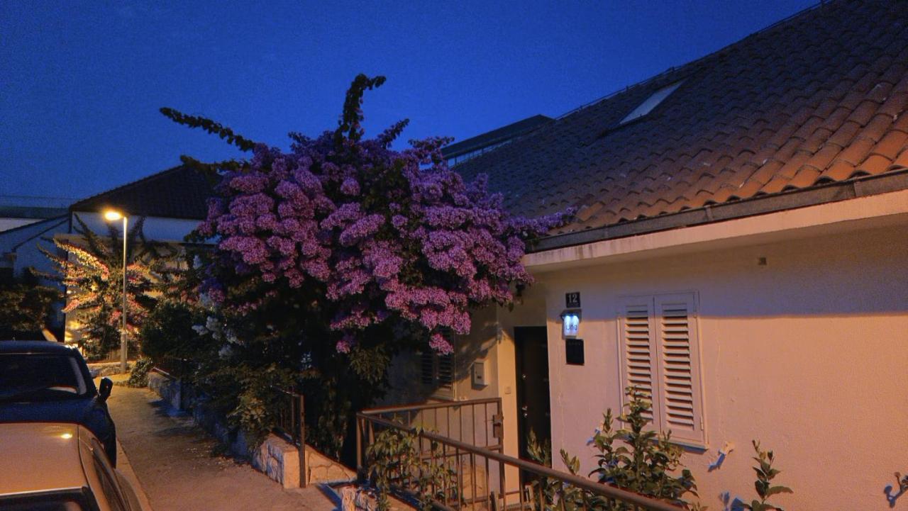 The One Apartment Split